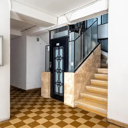 Steps2 Old Town & Metro - The Adventure Apartment Bucharest Exterior photo